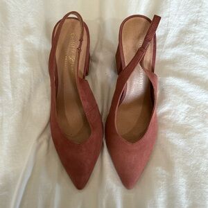NWT- Chinese Laundry- Katana- Kid Suede Shoes